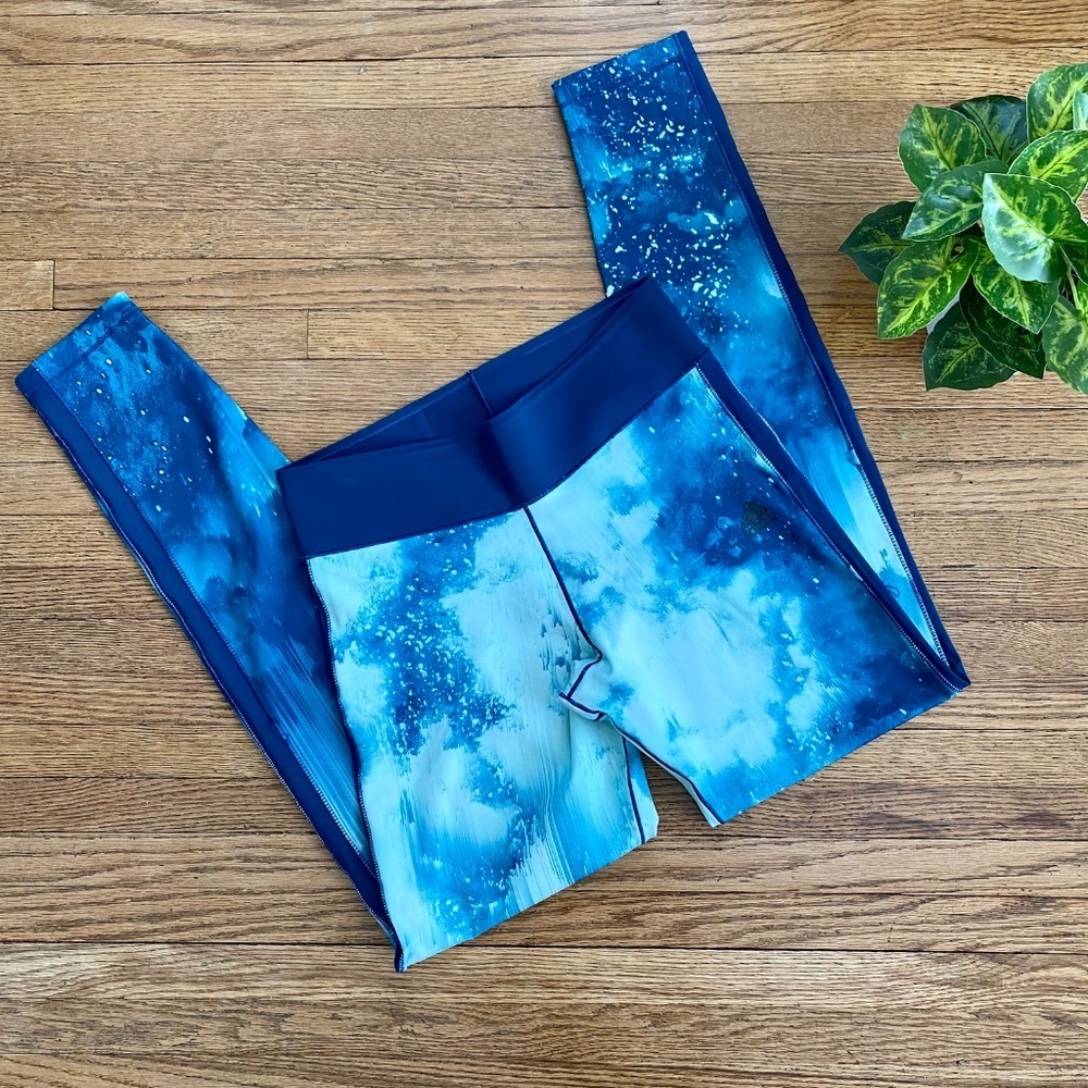 Adidas Climalite Moisture Wicking Capri Gym Blue Abstract Capri Leggings Size S - Picture 10 of 12
